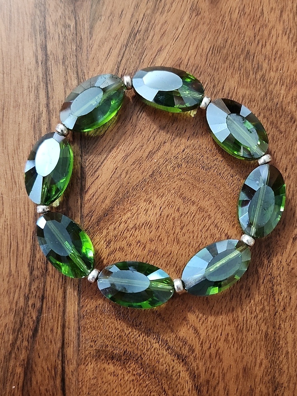 Handmade Green Glass Faceted Oval Beaded Bracelet